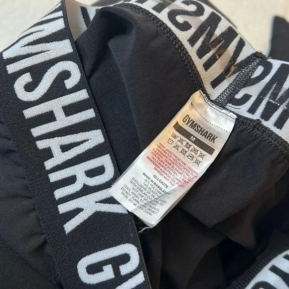 Gymshark Cropped Capris Leggings Size M - Picture 4 of 4